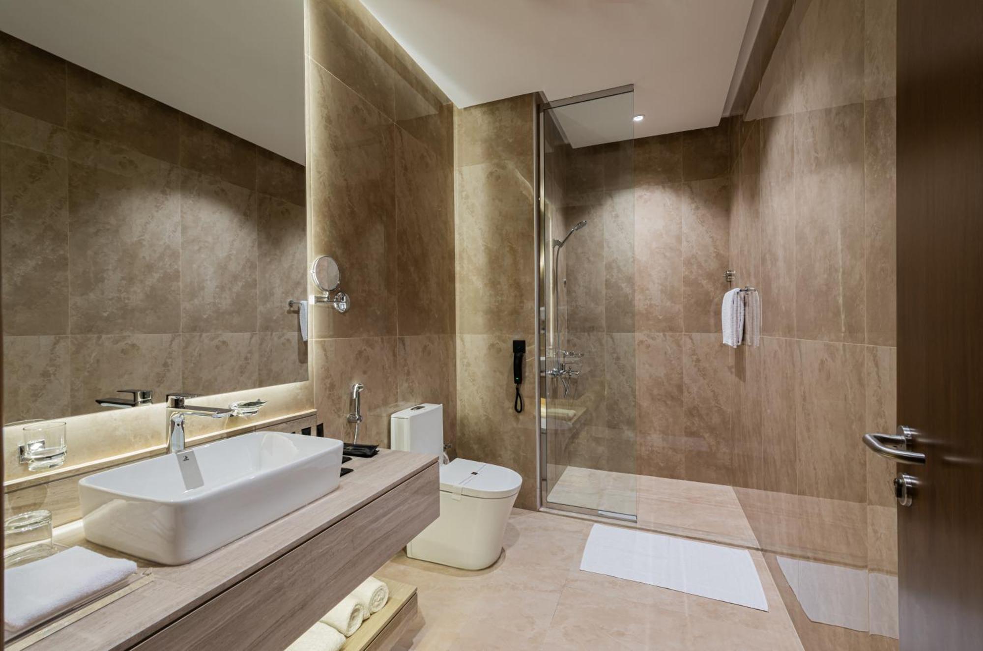 Voyage Hotel & Suites Riyadh Exteriör bild