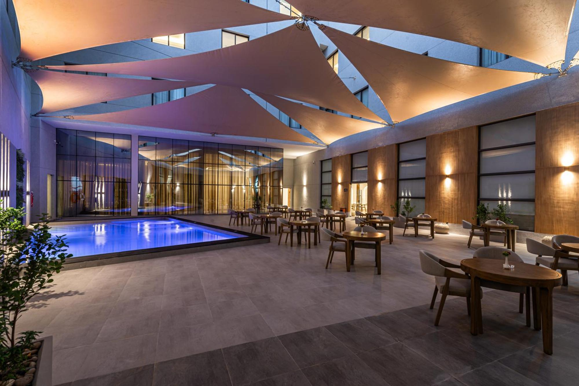 Voyage Hotel & Suites Riyadh Exteriör bild