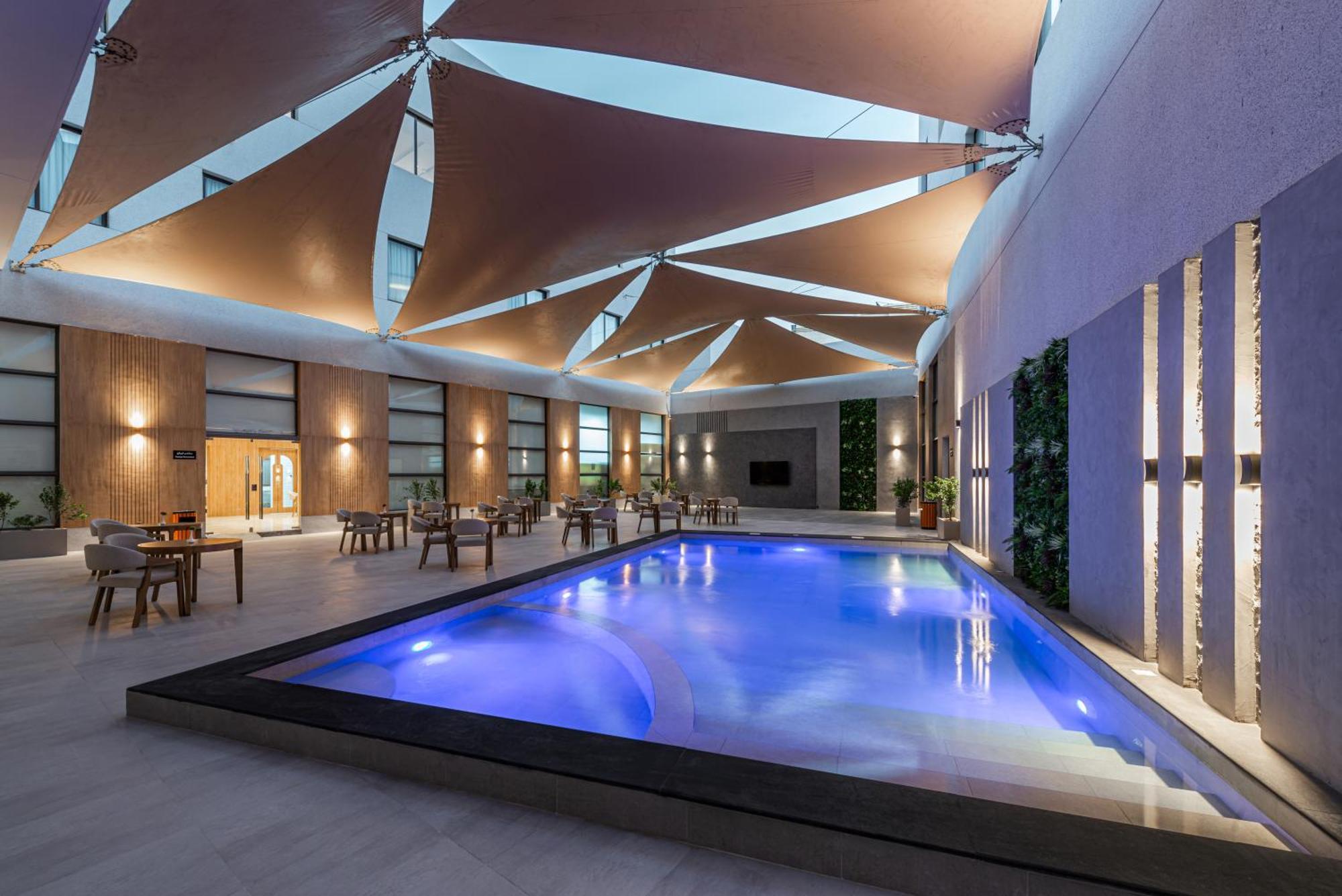 Voyage Hotel & Suites Riyadh Exteriör bild