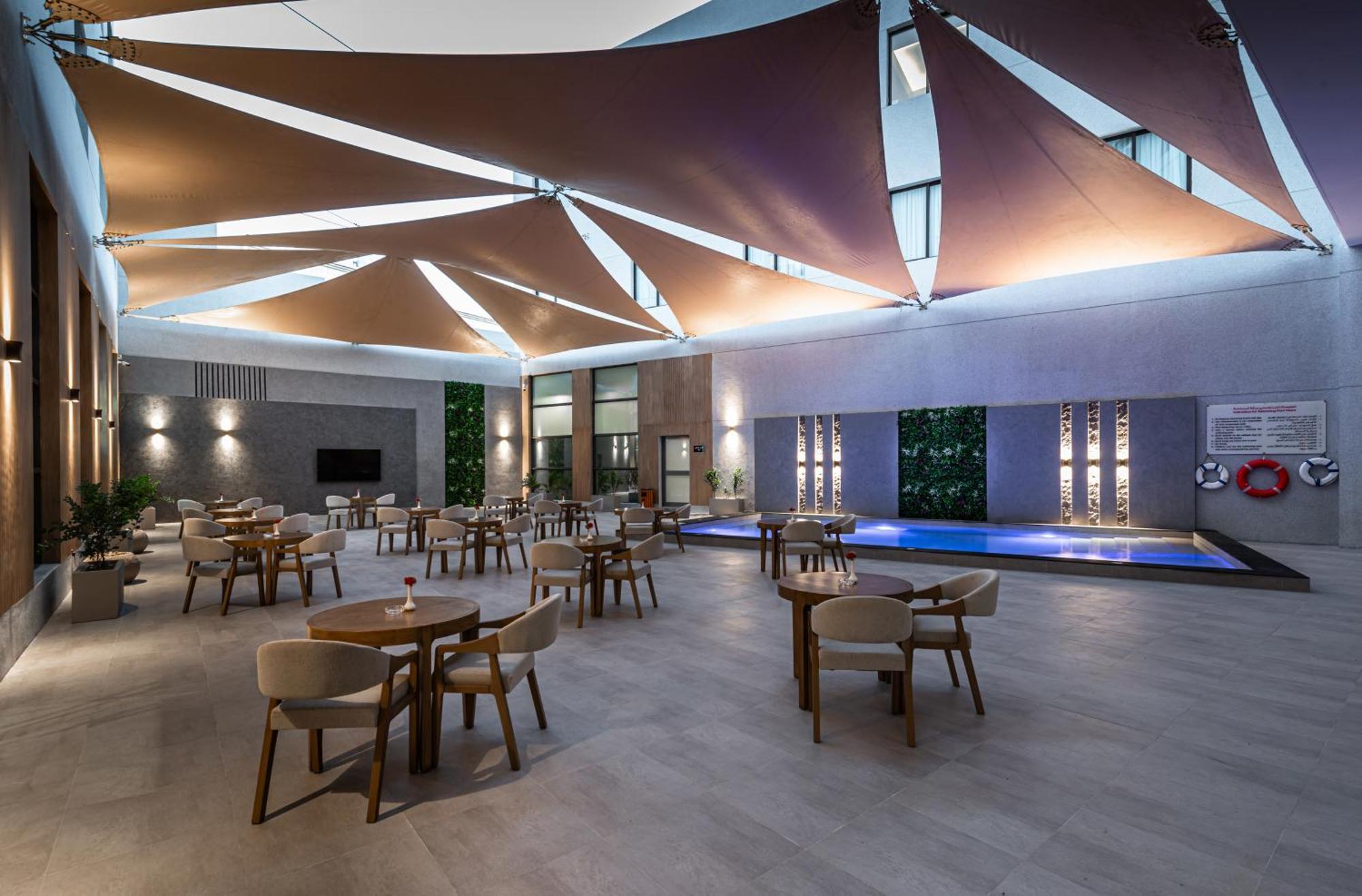 Voyage Hotel & Suites Riyadh Exteriör bild
