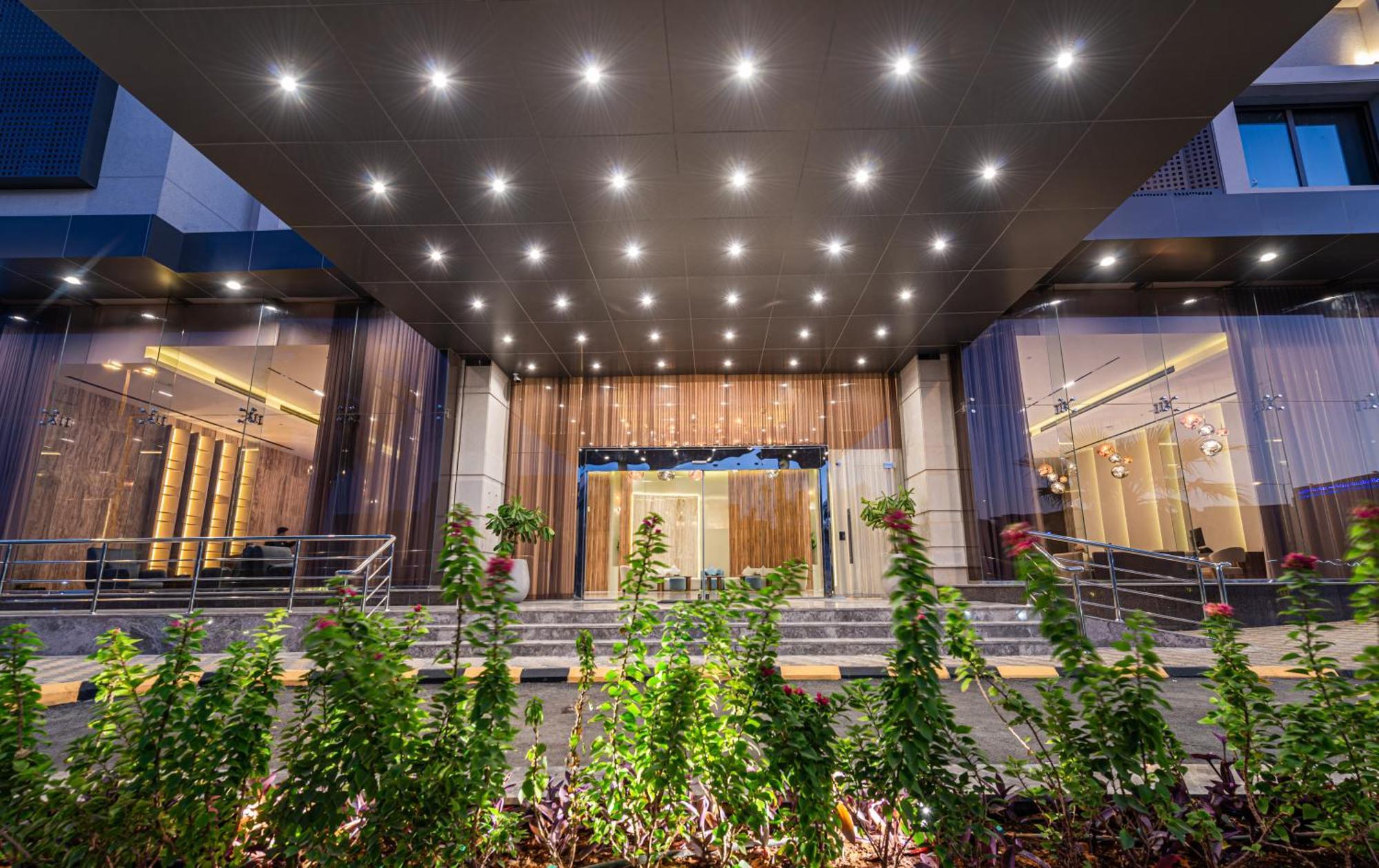 Voyage Hotel & Suites Riyadh Exteriör bild